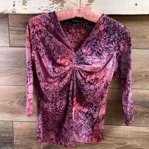 Tribella Ladies VNeck Floral Sheer Gathered Bodice Blouse Size Small Purple Pink